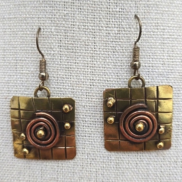 COPPER & BRASS ARTISAN CRAFTED PENDANT NECKLACE & MATCHING EARRINGS - Picture 3 of 5